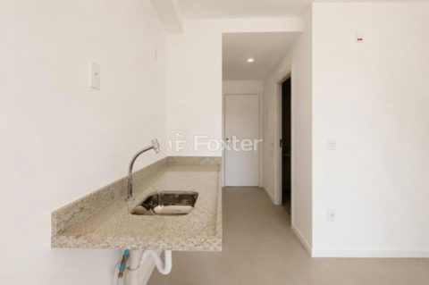 Image 4 - 1016610