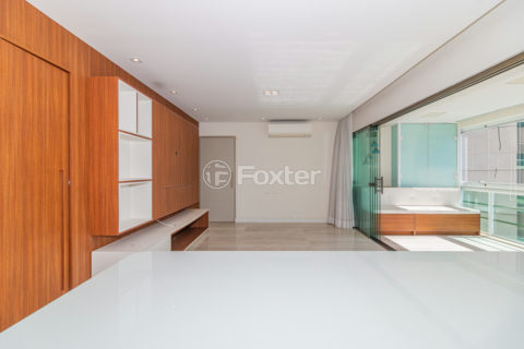 Image 1 - 1016622