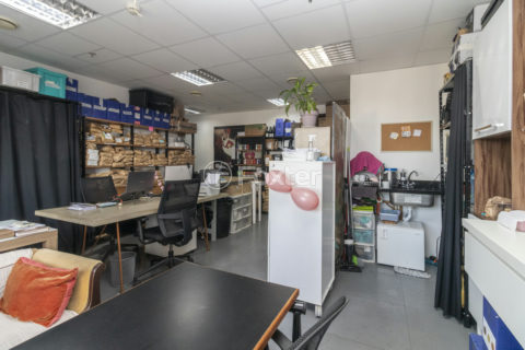 Image 6 - 1016826