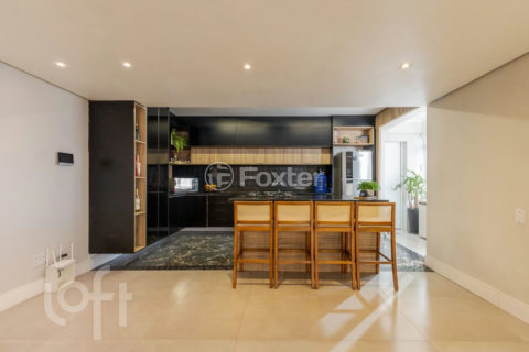 Image 7 - 1016853