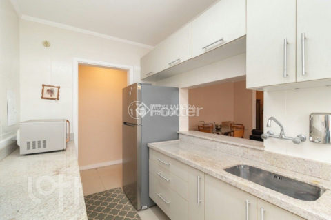 Image 3 - 1016861