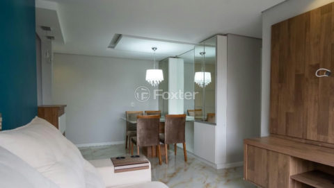 Image 4 - 1016930