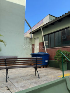 Image 21 - 1016933