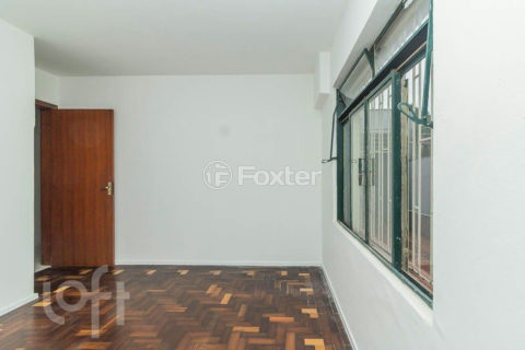 Image 21 - 1016960