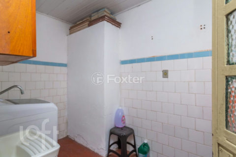 Image 40 - 1016960