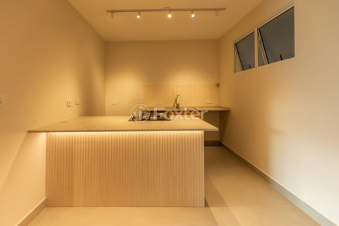 Image 7 - 1016966