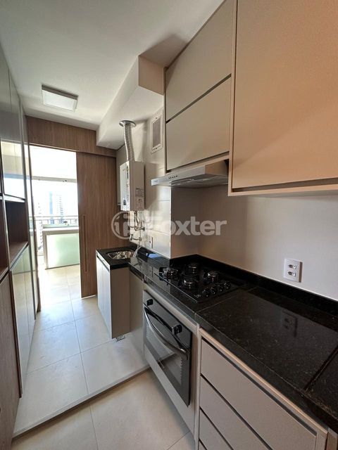 Image 9 - 1016984
