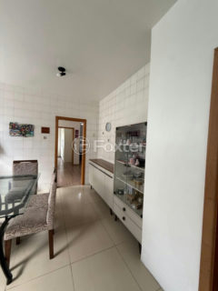 Image 9 - 1016990