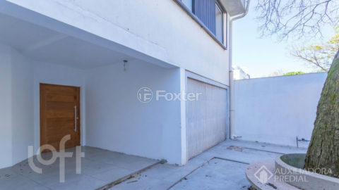 Image 38 - 1017001