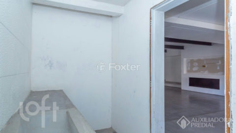 Image 20 - 1017001