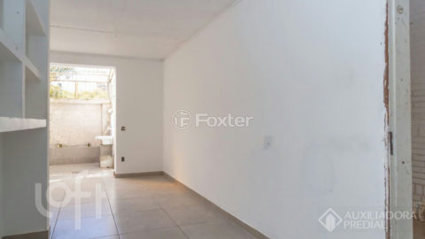 Image 33 - 1017001