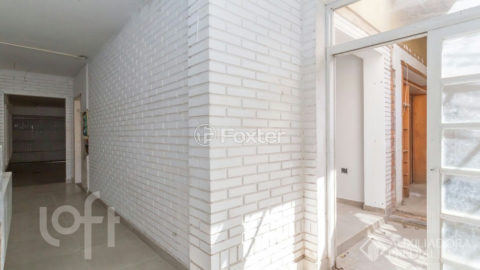 Image 37 - 1017001
