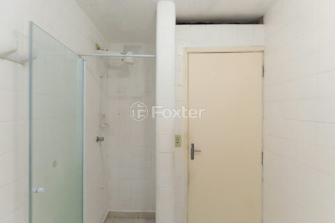 Image 8 - 1017063