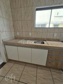 Image 7 - 1017092