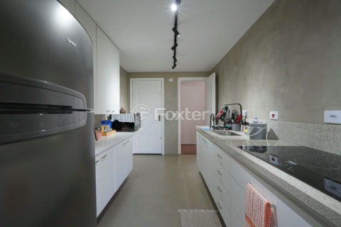 Image 9 - 1017106