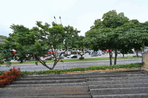 Image 34 - 1017162