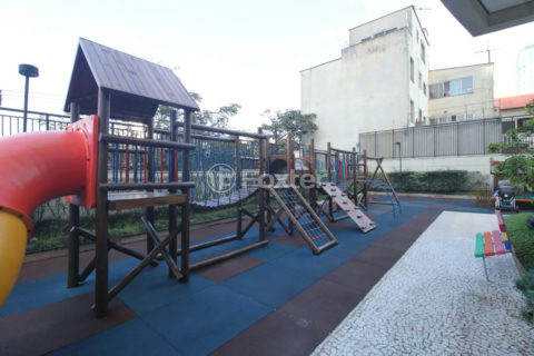 Image 33 - 1017172