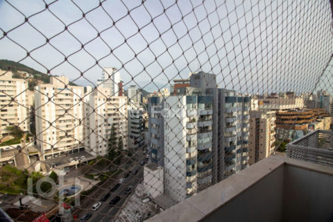 Image 7 - 1017198