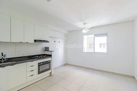 Image 1 - 1017244
