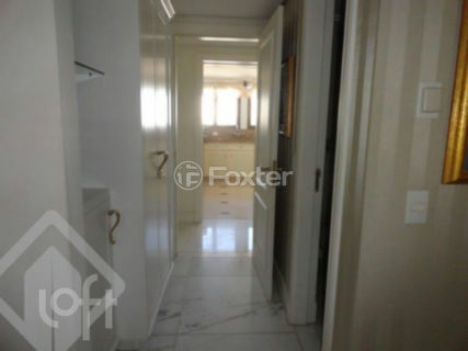 Image 39 - 1017261