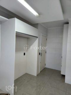 Image 61 - 1017291