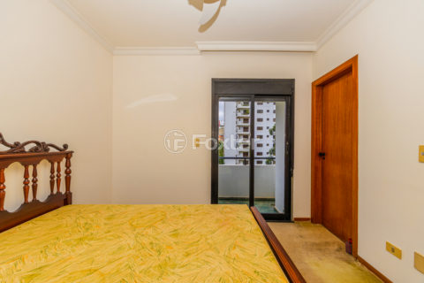 Image 9 - 1017342