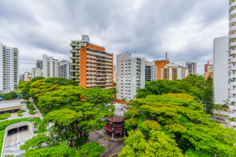 Image 11 - 1017342