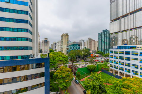 Image 4 - 1017342
