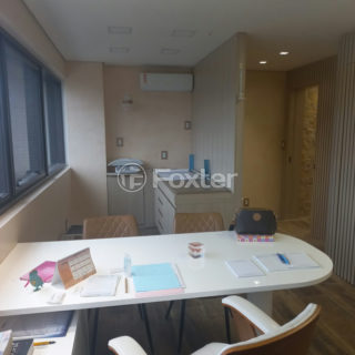 Image 4 - 1017347