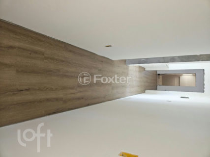 Image 7 - 1017357