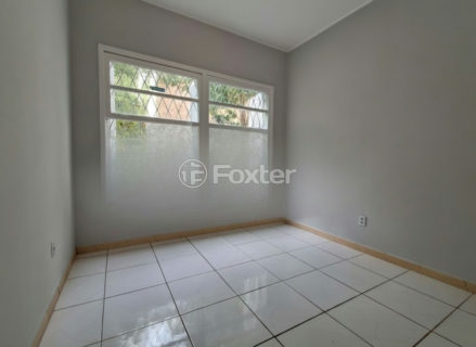 Image 8 - 1017363