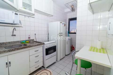 Image 11 - 1017376