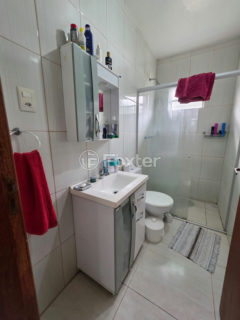 Image 6 - 1017386