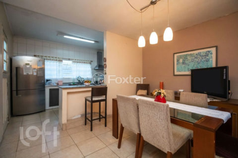 Image 4 - 1017402