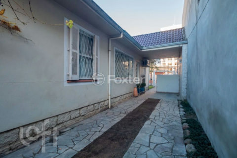 Image 29 - 1017402