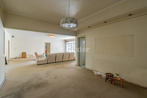 Image 6 - 1017403