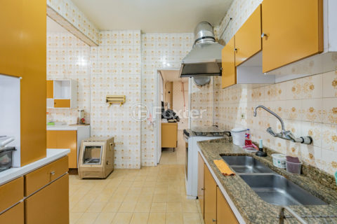 Image 45 - 1017403