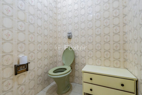 Image 35 - 1017403
