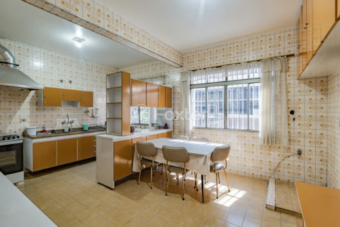 Image 40 - 1017403