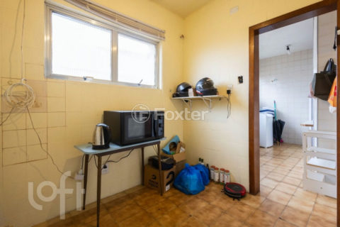 Image 8 - 1017409