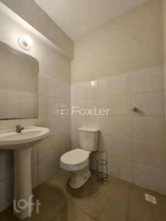 Image 9 - 1017429