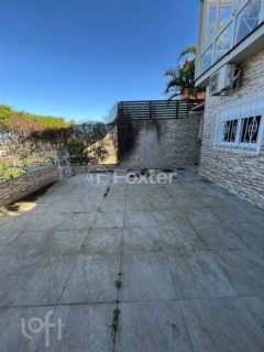 Image 38 - 1017442