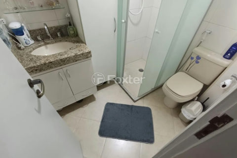 Image 42 - 1017462