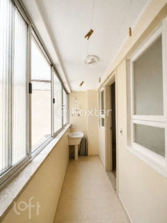 Image 16 - 1017464