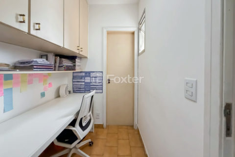 Image 28 - 1017477