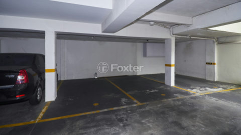 Image 33 - 1017517