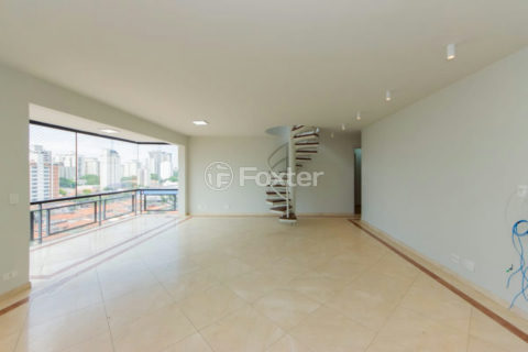 Image 4 - 1017558