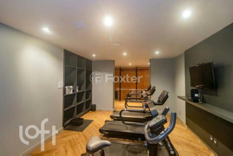 Image 16 - 1017582