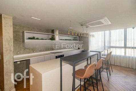 Image 7 - 1017582