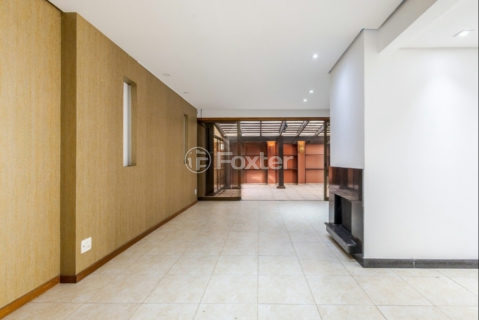 Image 6 - 1017584